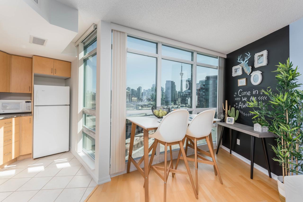 Cityscape Condo In Fort York Торонто Экстерьер фото