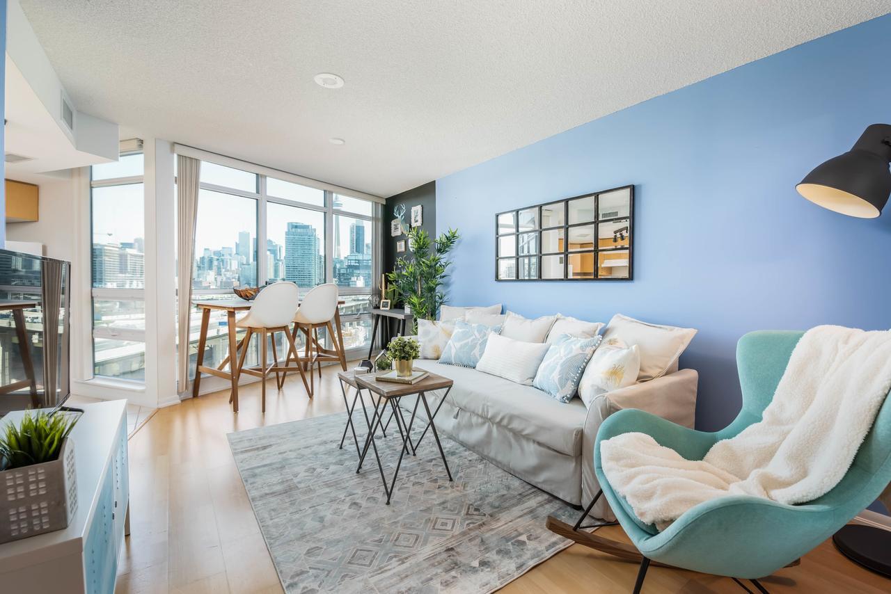 Cityscape Condo In Fort York Торонто Экстерьер фото