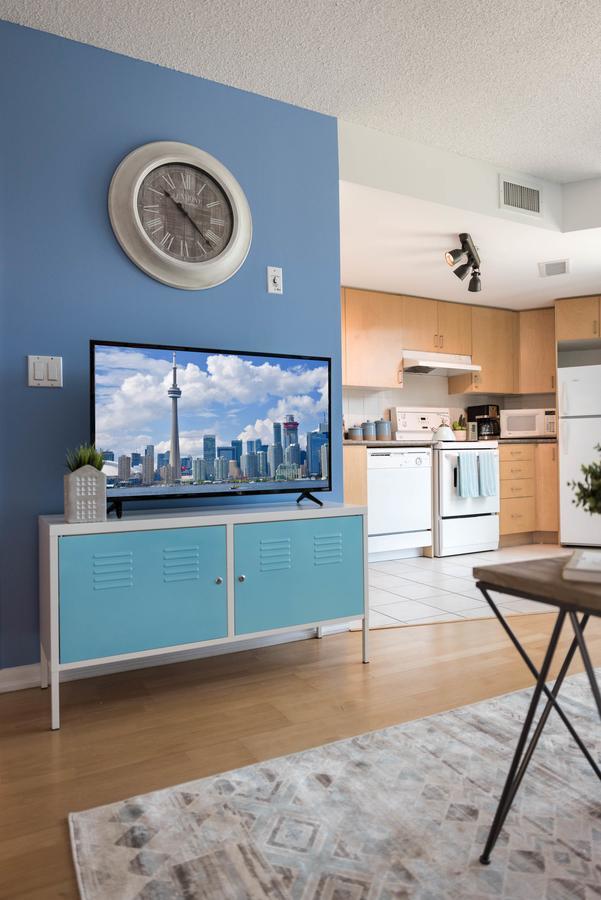 Cityscape Condo In Fort York Торонто Экстерьер фото