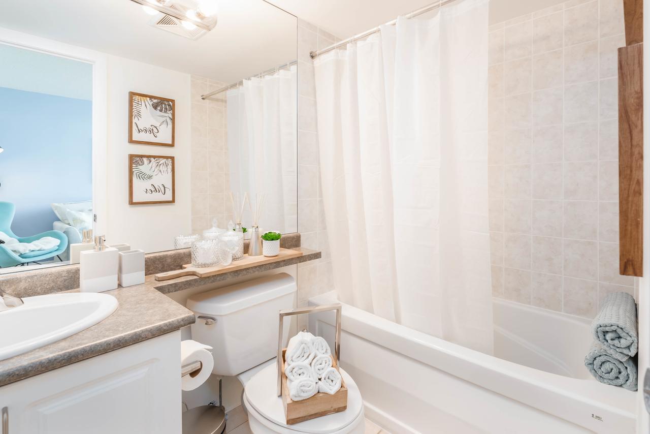 Cityscape Condo In Fort York Торонто Экстерьер фото
