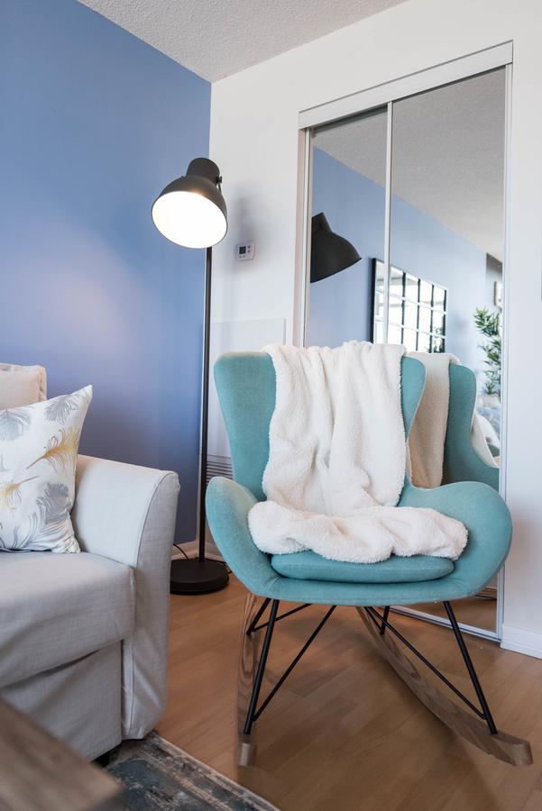 Cityscape Condo In Fort York Торонто Экстерьер фото