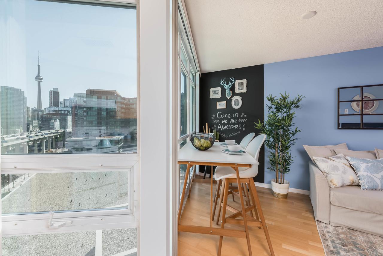 Cityscape Condo In Fort York Торонто Экстерьер фото